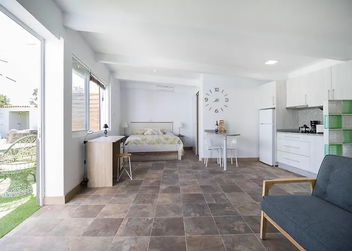 Lapahi * פלאייה דל אינגלז